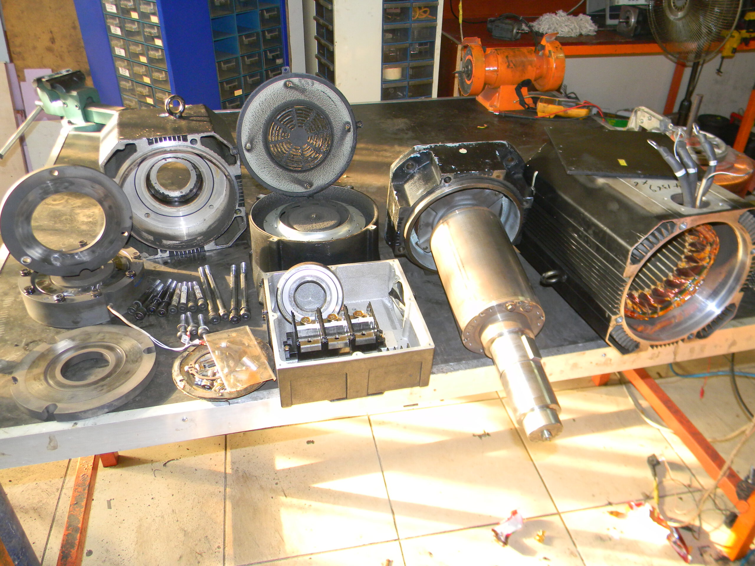 YASKAWA SGM-01 servo motor tamiri Bursa teknik servis